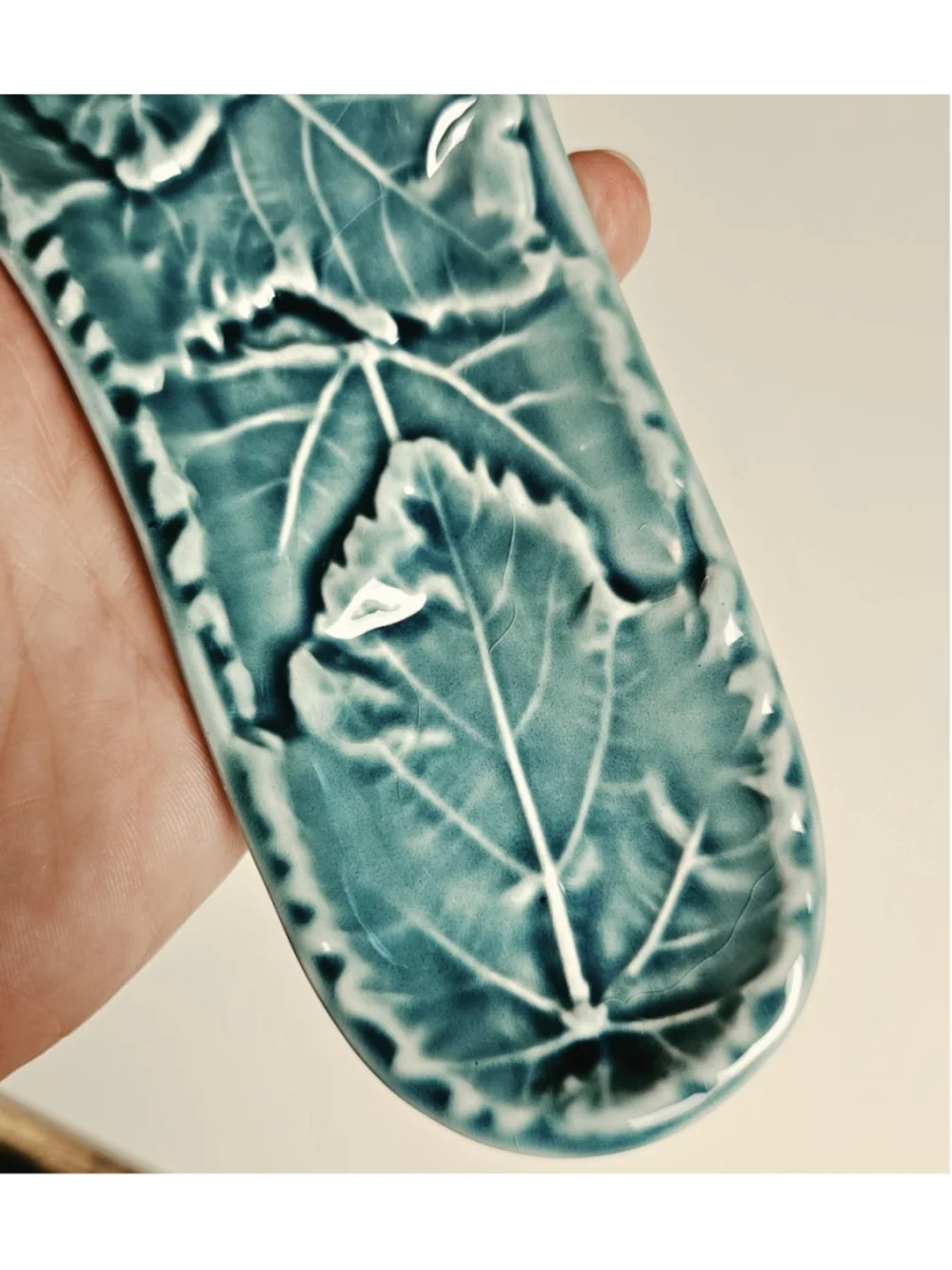 Green Cabbage Leaf Ceramic Spoon Rest Vintage Bordallo Pinheiro Style Majolica